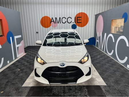 2021 Toyota Yaris €15950 2021 TOYOTA YARIS 1.5L HYBRID / 89K KMS / ADAPTIVE CRUISE CONTROL, REVERSE CAMERA & MORE €15,950