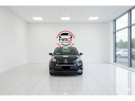 2015 Toyota Sienta  €11,200