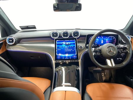 2025 Mercedes-Benz GLC Class GLC 220 D 4MATIC AMG Line €78,950 thumbnail