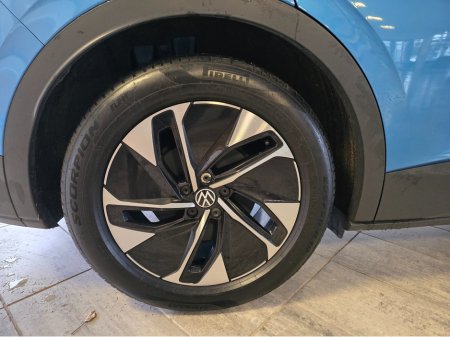 2025 Volkswagen ID.4 Match Pro 77kw massage seats €37,750