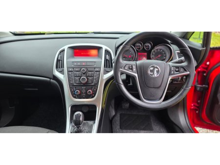 2013 Vauxhall Astra  €5,950 thumbnail