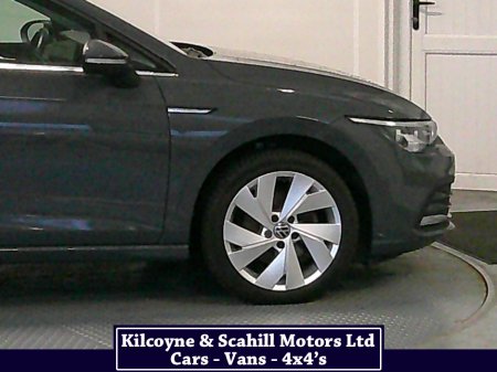 2022 Volkswagen Golf STYLE TDI €27,950 thumbnail