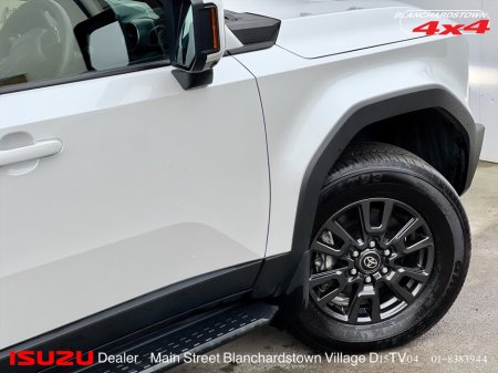 2024 Toyota Landcruiser 242 BUSHIDO 7 SEATER €790 TAX €134,900 thumbnail