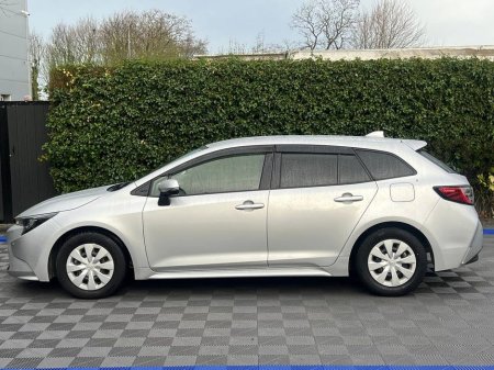 2022 Toyota Corolla TOURING 1.8 HYBRID // PARKING SENSORS // DUAL ZONE CLIMATE CONTROL // ADAPTIVE CRUISE CONTROL €18,950