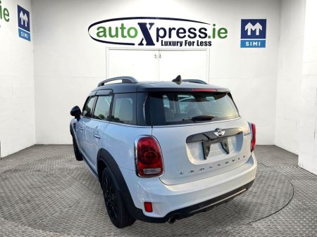 2018 MINI Cooper D CROSSOVER 2.0 Automatic €23,995