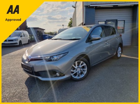2016 Toyota Auris 1.2T 5DR LUNA 4DR €13,500