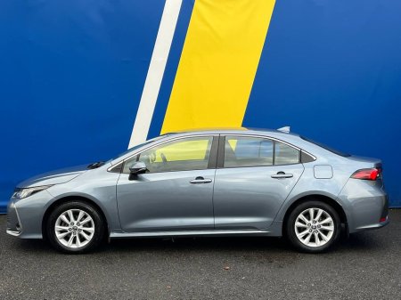 2023 Toyota Corolla LUNA 1.8 HYBRID // DIGITAL CLUSTER // SERVICE HISTORY // BLUETOOTH MUSIC €23,900