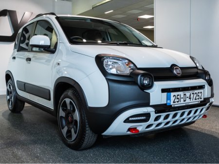 2025 Fiat Panda 1.0 CROSS 5DR €16,950