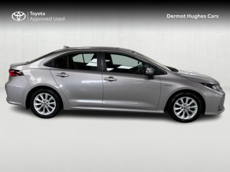 2021 Toyota Corolla 1.8 HYBRID LUNA SALOON AUTO €19,950