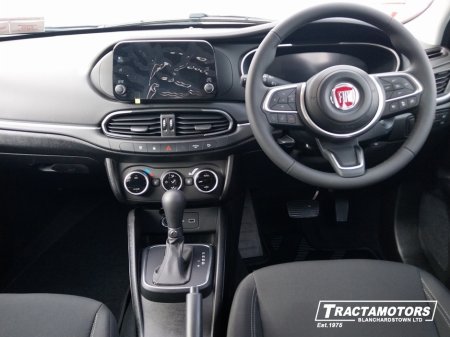 2025 Fiat Tipo CROSS 1.5 MHEV 5DR A €26,999