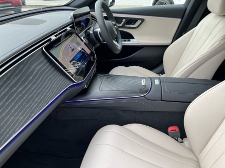 2026 Mercedes-Benz E Class E 300DE AMG Edition Plus PHEV Saloon €87,340 thumbnail
