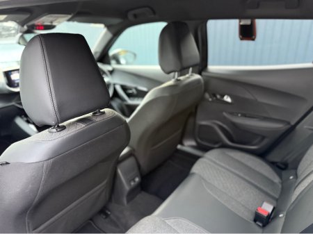 2024 Peugeot 2008 ALLURE - ELECTRIC - AUTO - 12M WARRANTY - CAR: 1601 thumbnail