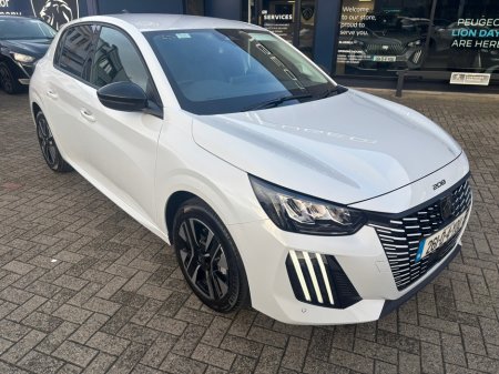 2026 Peugeot 208  €30,795