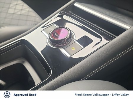 2024 Volkswagen Tiguan R-LINE AUTO 1.5 PHEV 204HP *PLUG IN HYBRID* *UP TO 100KM EV* *PETROL HYBRID* *REAR VIEW CAMERA* *HEATED SEATS* *PCP FINANCE AVAILABLE* €49,895 thumbnail