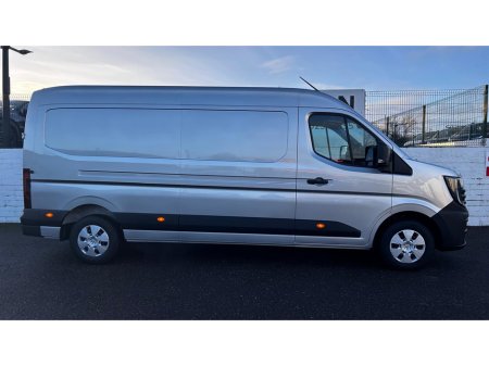 2025 Nissan Interstar Free Ply-lining 150 bhp L3H2 SV Premium €32,750 thumbnail