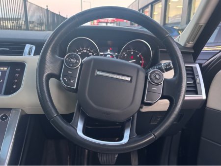 2017 Land Rover Range Rover Sport 3.0 SDV RR SDV6 HSE 5DR €29,995 thumbnail