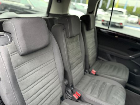 2018 Volkswagen Touran HIGHLINE - 2.0L DIESEL - 7 SEATS - AUTO - 12M WARRANTY - CAR: 1621 thumbnail