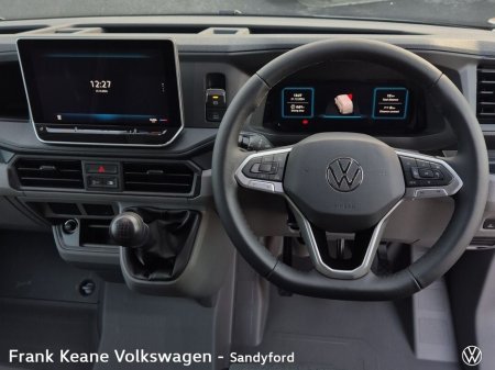 2026 Volkswagen Crafter HIGHLINE 30 MWB 140BHP M6F *APPLE CARPLAY/ANDROID AUTO* *REAR VIEW CAMERA* *FRONT AND REAR PARKING SENSORS* *LED CARGO LIGHTS* *AIR CONDITIONING* €39,367