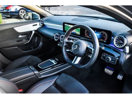 2025 Mercedes-Benz A Class A250e AMG Premium Saloon thumbnail