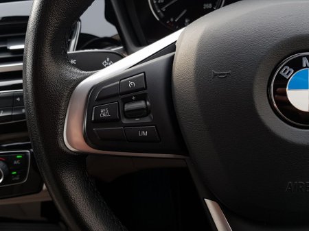 2020 BMW X1 sDrive18i xLine thumbnail