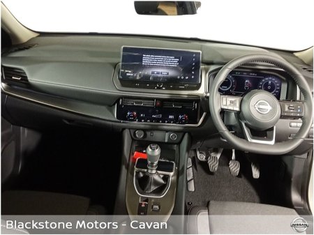 2025 Nissan Qashqai 1.3 PET MILD HYBRID SV PREMIUM €39,950