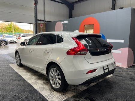 2014 Volvo V40 €10950 2014 VOLVO V40 T4 SE 1.6 AUTOMATIC / REVERSE CAMERA / CRUISE CONTROL / ELECTRIC MEMORY & HEATED SEATS €10,950