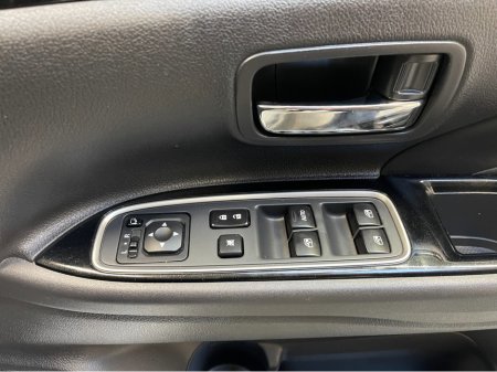 2016 Mitsubishi Outlander (Low Kms) HYBRID 2.0 PHEV AUTOMATIC 5DR MODEL  www.bolandscarcentre.ie €16,900 thumbnail