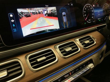 2024 Mercedes-Benz GLE Class GLE350 DE 4Matic AMG Exterior Line €104,900 thumbnail