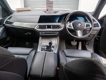 2021 BMW X5 XDRIVE45E M SPORT €54,950 thumbnail