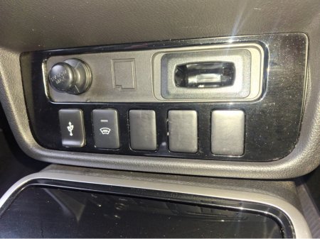 2019 Mitsubishi Outlander 2.4 JURO PHEV 4WD 20 2.0 200BHP 5DR €17,950 thumbnail