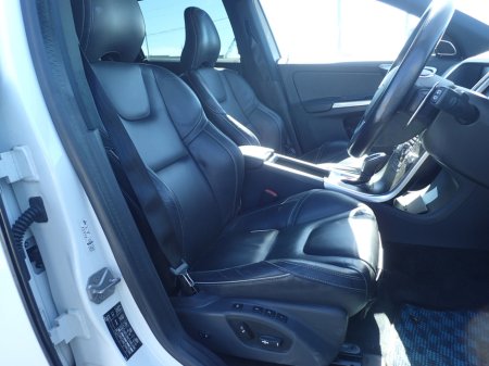 2015 Volvo XC60 2.0 D4 DIESEL R-DESIGN PLUS AUTO // TOP SPEC=LIKE NEW // FULL ELECTRIC HEATED LEATHER // CRUISE CONTROL // ELECTRIC TAILGATE // REVERSING CAMERA // LANE ASSIST // COLLISION WARNING SYSTEM €20,950 thumbnail