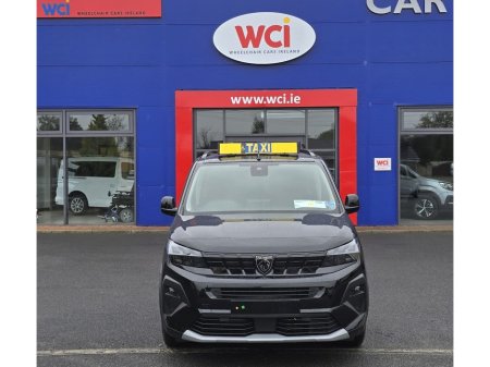 2025 Peugeot Rifter Wheelchair Taxi