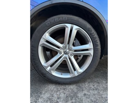 2017 Volkswagen Touareg V6 R-LINE + TDI B PLUS BLUEMOTION TECHNOLOGY €22,950 thumbnail