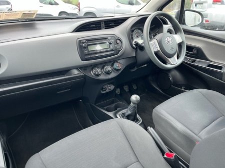 2015 Toyota Yaris YARIS 1.0 5DR TERRA MC €9,950 thumbnail