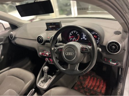 2015 Audi A1 DBA-8XCHZ 3DR €12,950 thumbnail
