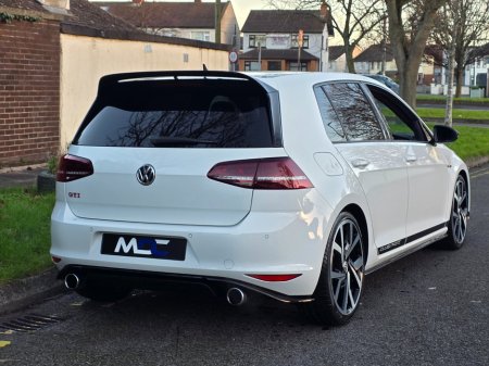 2016 Volkswagen Golf GTI CLUBSPORT 2.0TSI DSG 5DR 265HP €30,995 thumbnail