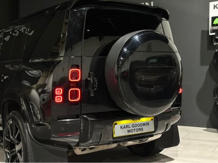 2022 Land Rover Defender D110 3.0 TURBO DIESEL COMMERCIAL €49,950 thumbnail