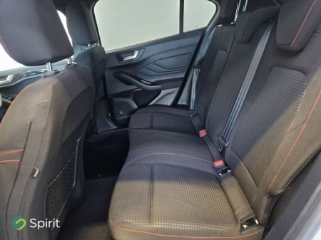 2024 Ford Focus ST-LINE €25,900 thumbnail