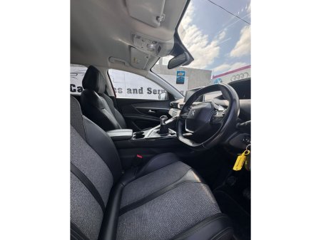2019 Peugeot 3008 ALLURE 1.2 130 6.2 4DR €16,800