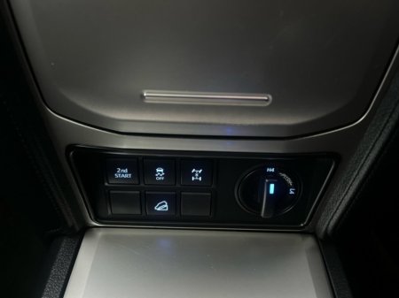 2022 Toyota Landcruiser LWB COMMERCIAL AUTO 4DR €48,950 thumbnail