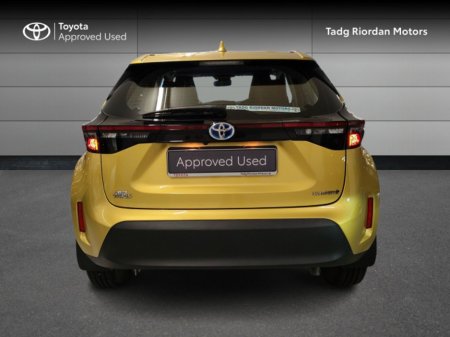 2023 Toyota Yaris Cross HYBRID LUNA €28,950