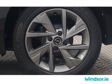 2025 Opel Corsa Elegance 1.2i (75PS) S/S 5 Speed €23,995 thumbnail