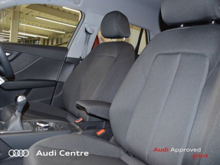 2024 Audi Q2 30 TFSI 110HP SE €35,499 thumbnail