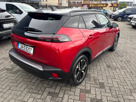2024 Peugeot 2008  €28,950