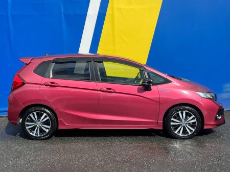 2018 Honda Fit F-PACKAGE 1.5 HYBRID AUTO // NEW 2 YEAR NCT // DIAMOND CUT ALLOYS // REVERSE CAMERA €13,950
