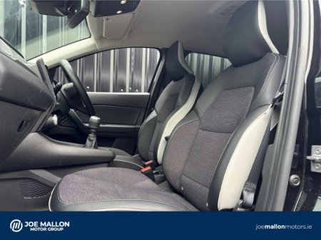 2023 Renault Captur TCe 90 Techno €24,950 thumbnail