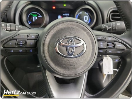 2023 Toyota Yaris DESIGN HEV CVT 1.5 Petrol Automatic €23,495 thumbnail