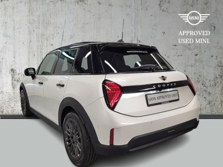 2025 MINI Hatch Cooper C Exclusive level 2 €47,151