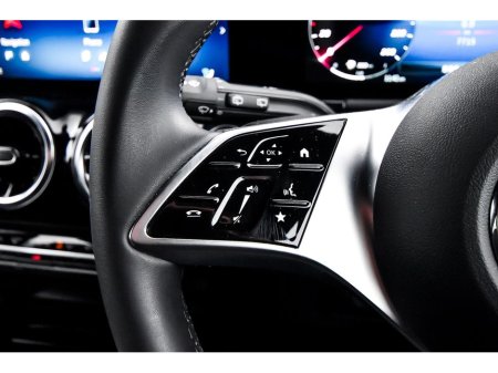 2025 Mercedes-Benz GLA Class 200d Sport Executive Auto €54,850 thumbnail