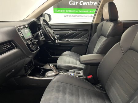 2019 Mitsubishi Outlander (Low Kms) HYBRID 2.4 PHEV AUTOMATIC 5DR MODEL www.bolandscarcentre.ie €22,900 thumbnail